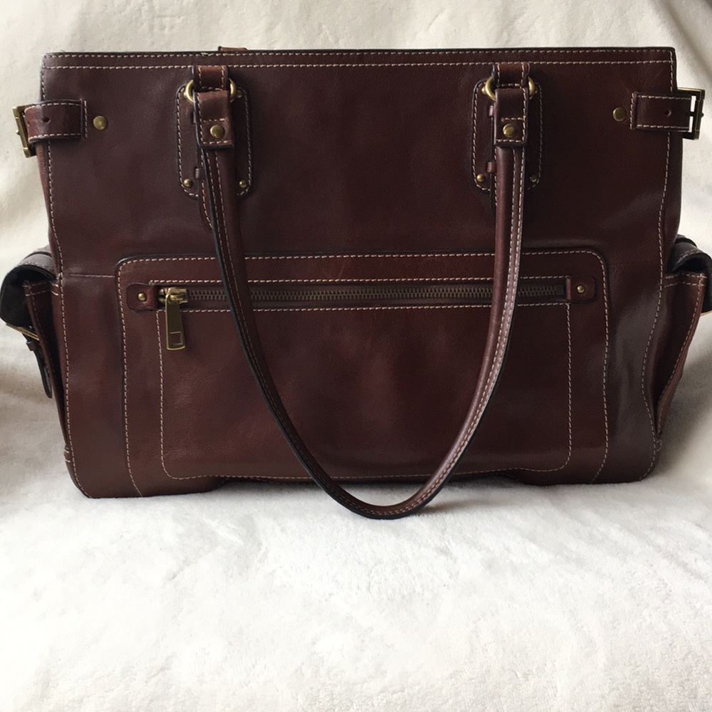 Leather Fossil briefcase